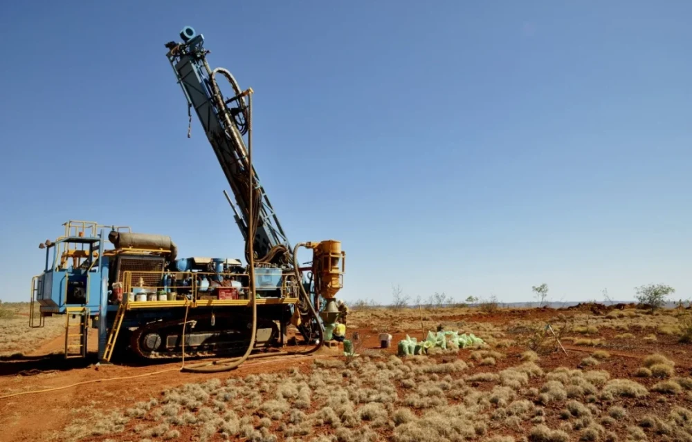 The open-pit mine strip ratio is estimated at 0.8:1 (waste to ore) over the life of the mine.